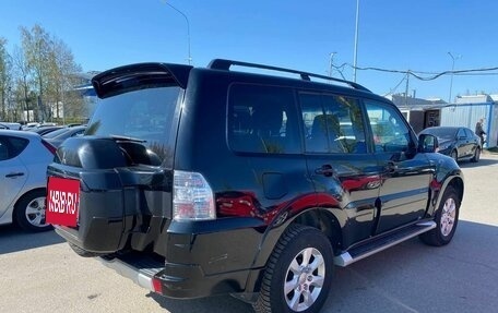 Mitsubishi Pajero IV, 2017 год, 2 999 000 рублей, 4 фотография