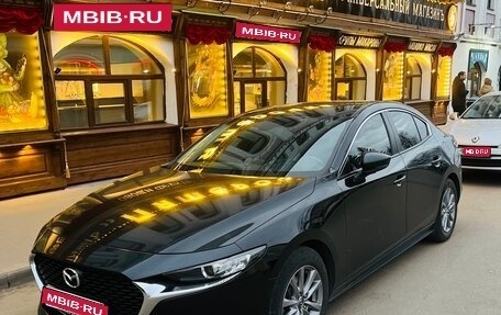 Mazda 3, 2019 год, 1 950 000 рублей, 1 фотография