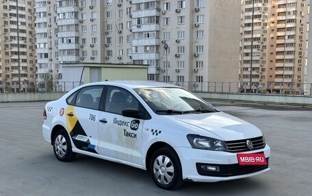 Volkswagen Polo VI (EU Market), 2018 год, 550 000 рублей, 1 фотография