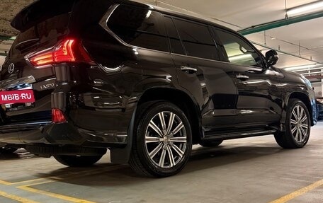Lexus LX III, 2017 год, 9 500 000 рублей, 4 фотография