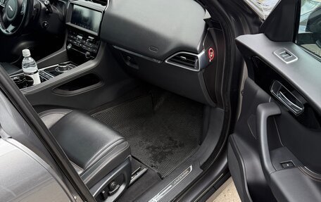 Jaguar F-Pace, 2016 год, 3 190 000 рублей, 14 фотография