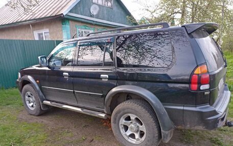 Mitsubishi Pajero Sport II рестайлинг, 2004 год, 930 000 рублей, 15 фотография