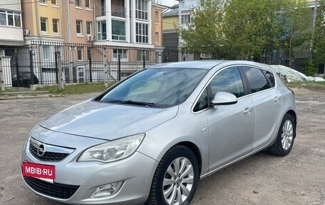 Opel Astra J, 2011 год, 665 000 рублей, 3 фотография