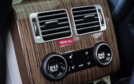 Land Rover Range Rover IV рестайлинг, 2018 год, 7 499 000 рублей, 17 фотография