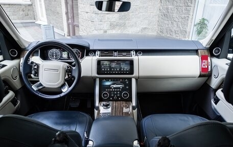 Land Rover Range Rover IV рестайлинг, 2018 год, 7 499 000 рублей, 16 фотография