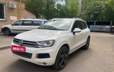 Volkswagen Touareg III, 2013 год, 2 250 000 рублей, 2 фотография