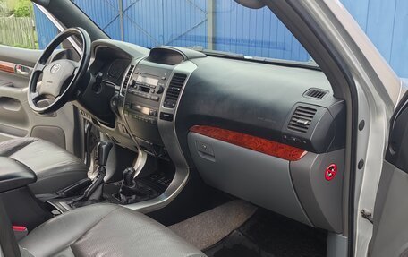 Toyota Land Cruiser Prado 120 рестайлинг, 2006 год, 1 850 000 рублей, 5 фотография