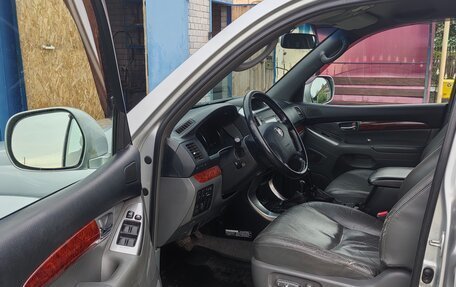 Toyota Land Cruiser Prado 120 рестайлинг, 2006 год, 1 850 000 рублей, 13 фотография