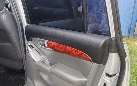 Toyota Land Cruiser Prado 120 рестайлинг, 2006 год, 1 850 000 рублей, 12 фотография