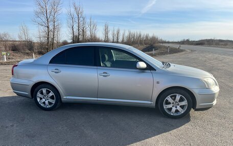 Toyota Avensis III рестайлинг, 2005 год, 820 000 рублей, 5 фотография