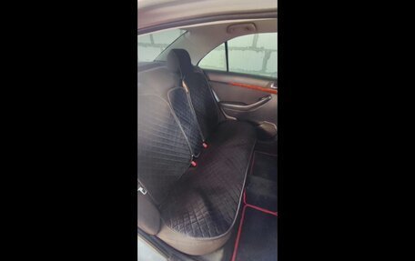 Toyota Avensis III рестайлинг, 2005 год, 820 000 рублей, 19 фотография