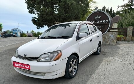 Toyota Platz, 2001 год, 300 000 рублей, 2 фотография