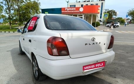 Toyota Platz, 2001 год, 300 000 рублей, 4 фотография