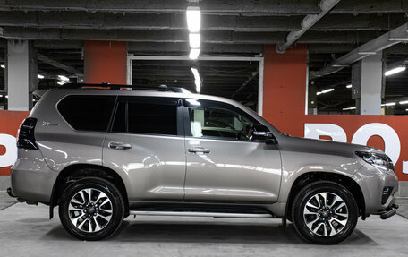 Toyota Land Cruiser Prado 150 рестайлинг 2, 2022 год, 7 549 000 рублей, 4 фотография