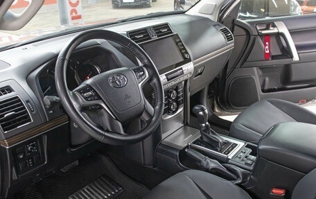 Toyota Land Cruiser Prado 150 рестайлинг 2, 2022 год, 7 549 000 рублей, 16 фотография