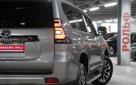 Toyota Land Cruiser Prado 150 рестайлинг 2, 2022 год, 7 549 000 рублей, 23 фотография