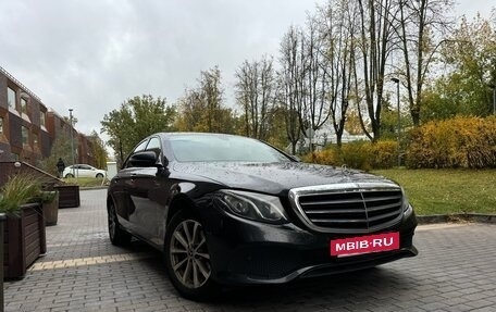 Mercedes-Benz E-Класс, 2019 год, 2 100 000 рублей, 9 фотография