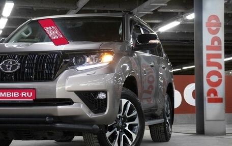 Toyota Land Cruiser Prado 150 рестайлинг 2, 2022 год, 7 549 000 рублей, 22 фотография