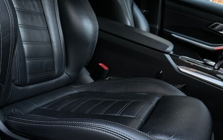 BMW 3 серия, 2019 год, 3 800 000 рублей, 12 фотография