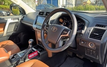 Toyota Land Cruiser Prado 150 рестайлинг 2, 2022 год, 3 874 000 рублей, 16 фотография