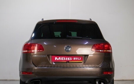 Volkswagen Touareg III, 2011 год, 1 199 000 рублей, 6 фотография