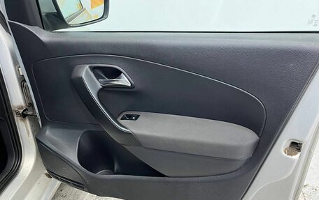 Volkswagen Polo VI (EU Market), 2013 год, 785 000 рублей, 26 фотография