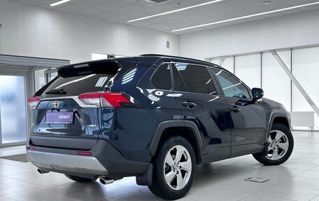 Toyota RAV4, 2020 год, 3 570 000 рублей, 4 фотография