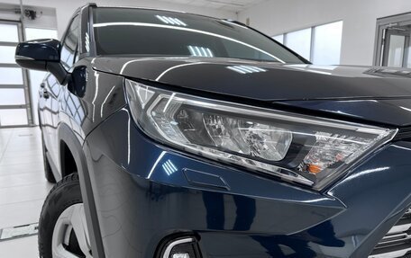 Toyota RAV4, 2020 год, 3 570 000 рублей, 9 фотография