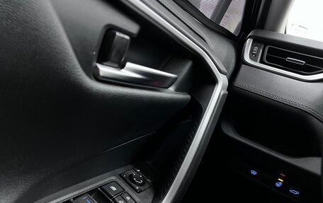 Toyota RAV4, 2020 год, 3 570 000 рублей, 24 фотография