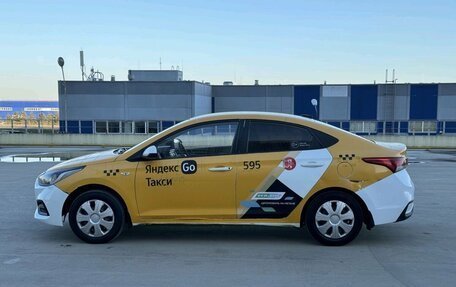 Hyundai Solaris II рестайлинг, 2017 год, 550 000 рублей, 5 фотография