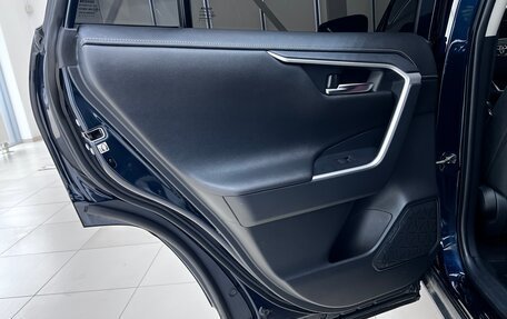 Toyota RAV4, 2020 год, 3 570 000 рублей, 30 фотография