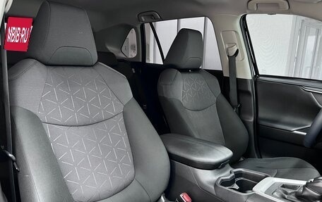 Toyota RAV4, 2020 год, 3 570 000 рублей, 32 фотография