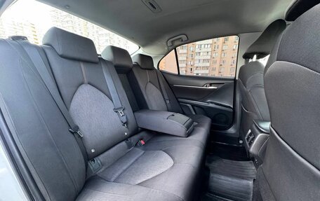 Toyota Camry, 2019 год, 1 620 000 рублей, 15 фотография