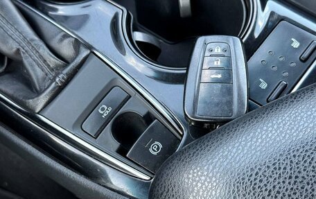 Toyota Camry, 2019 год, 1 620 000 рублей, 13 фотография