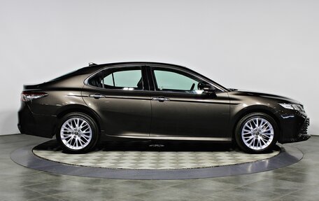 Toyota Camry, 2019 год, 2 987 000 рублей, 4 фотография