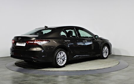 Toyota Camry, 2019 год, 2 987 000 рублей, 5 фотография