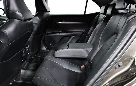 Toyota Camry, 2019 год, 2 987 000 рублей, 16 фотография