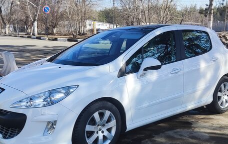 Peugeot 308 II, 2010 год, 700 000 рублей, 2 фотография