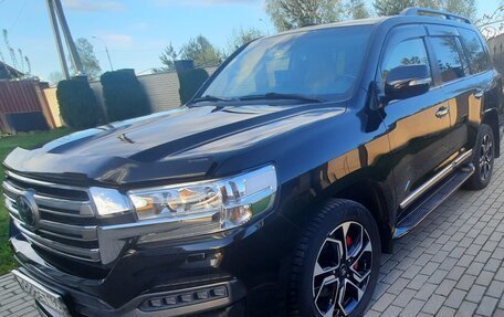 Toyota Land Cruiser 200, 2019 год, 8 650 000 рублей, 6 фотография