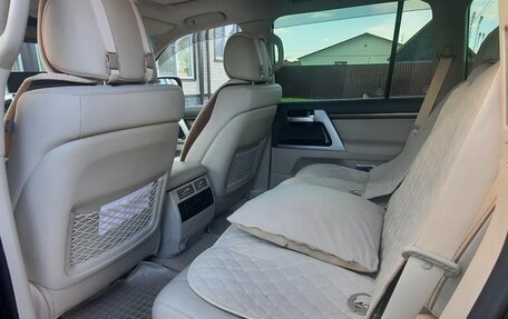 Toyota Land Cruiser 200, 2019 год, 8 650 000 рублей, 12 фотография