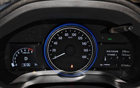 Honda Vezel, 2019 год, 1 710 000 рублей, 8 фотография