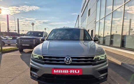 Volkswagen Tiguan II, 2019 год, 1 999 000 рублей, 5 фотография