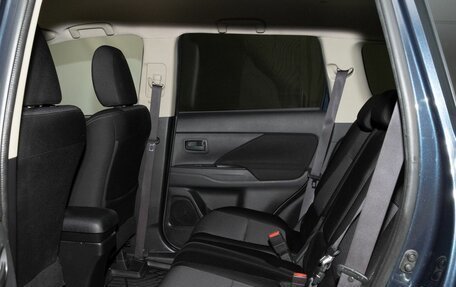 Mitsubishi Outlander III рестайлинг 3, 2018 год, 1 950 000 рублей, 11 фотография