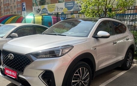 Hyundai Tucson III, 2019 год, 2 200 000 рублей, 2 фотография