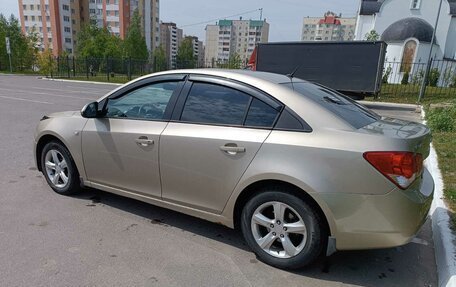 Chevrolet Cruze II, 2011 год, 610 000 рублей, 2 фотография