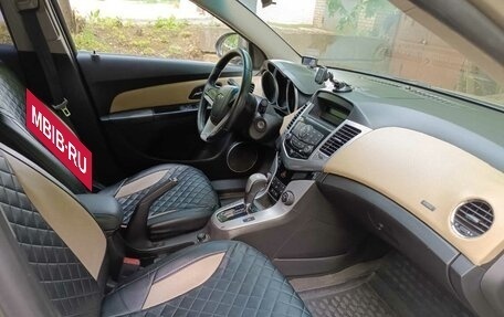 Chevrolet Cruze II, 2011 год, 610 000 рублей, 6 фотография