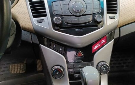 Chevrolet Cruze II, 2011 год, 610 000 рублей, 4 фотография