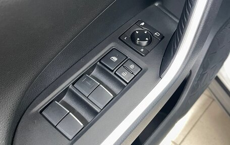 Toyota RAV4, 2021 год, 3 660 000 рублей, 17 фотография