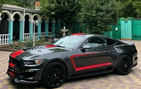 Ford Mustang VI рестайлинг, 2019 год, 2 800 000 рублей, 2 фотография