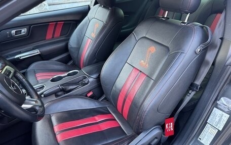 Ford Mustang VI рестайлинг, 2019 год, 2 800 000 рублей, 13 фотография